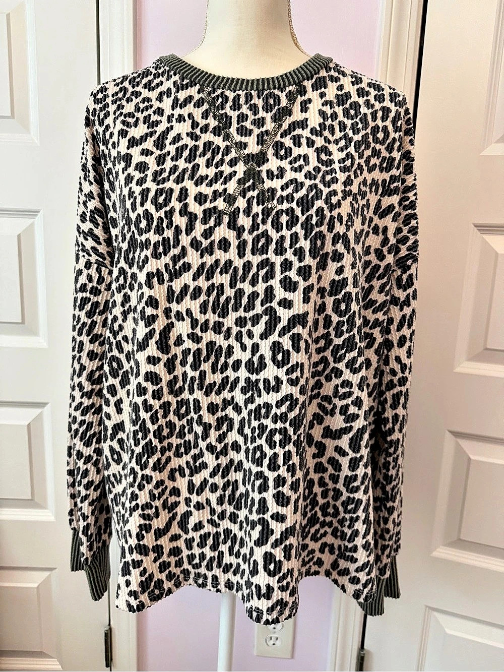 Leopard Print Crewneck Sweater Like New